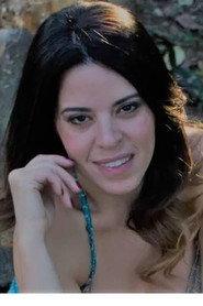Daniella Peneluppi